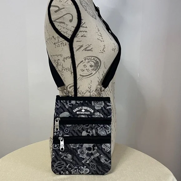 Harley Davidson Skull Tattoo Print Crossbody Bag Grey/Black - Picture 3 of 6
